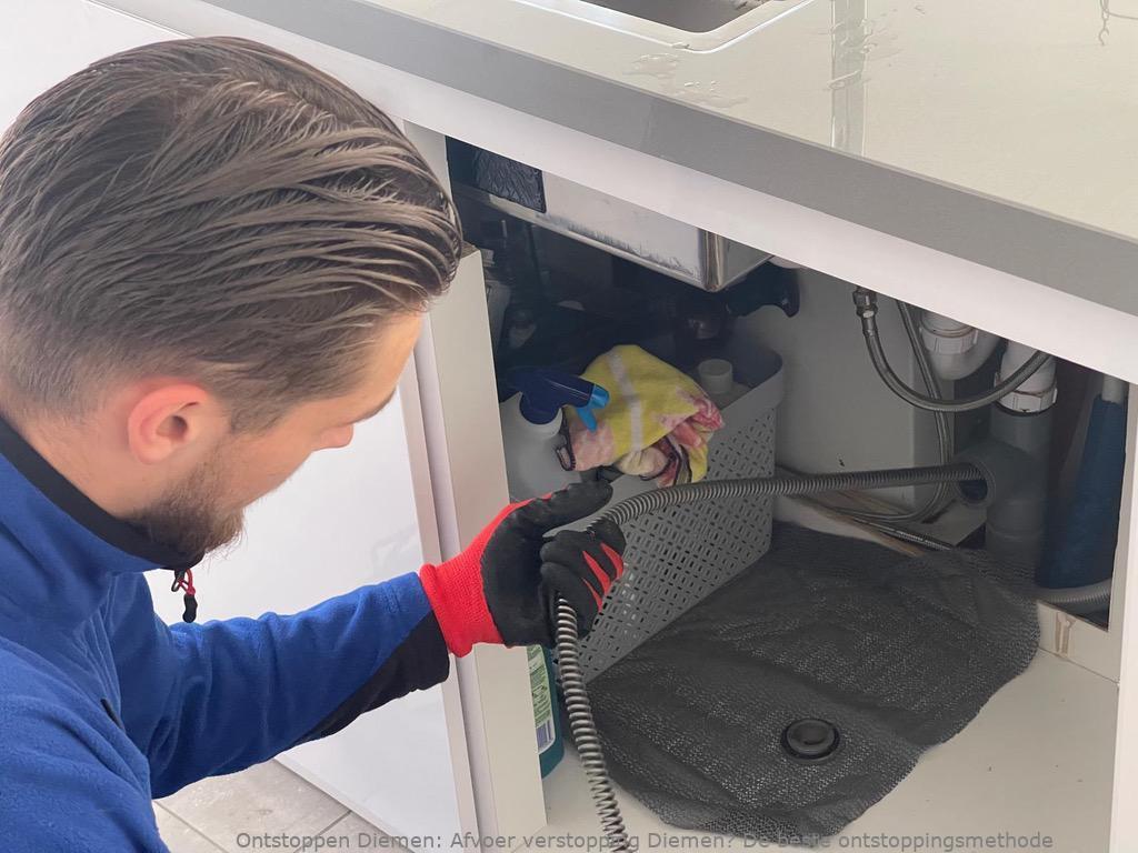 Afvoer verstopping Diemen? De beste ontstoppingsmethode